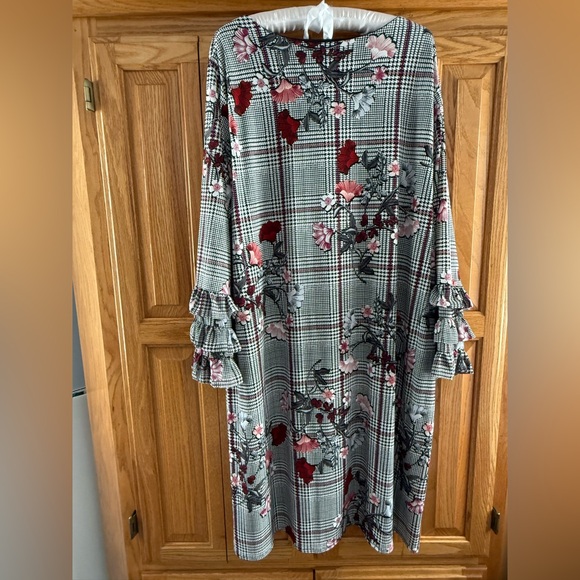 Alfani Red and Pink Floral Plaid Long Sleeve Dress - Picture 3 of 4